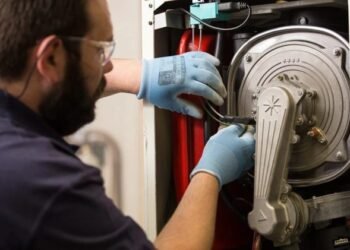 How to Choose the Right Plumber for Your Heating Service Needs