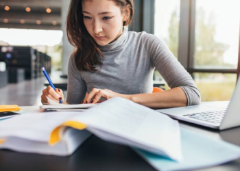 Learning a Language From Real Reading: Turning Articles Into Study Decks