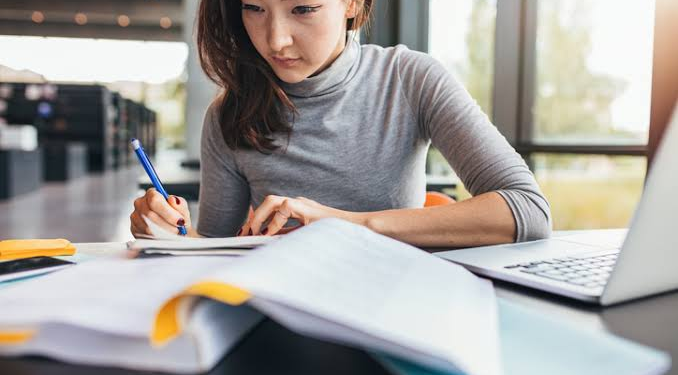 Learning a Language From Real Reading: Turning Articles Into Study Decks