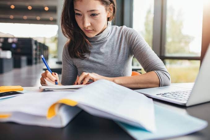 Learning a Language From Real Reading: Turning Articles Into Study Decks
