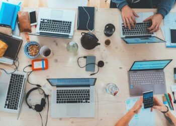 How I Find Reliable Tech Reviews Before Buying a New Gadget
